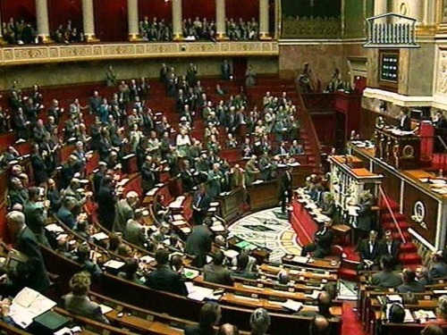 Долната камара на парламента на Франция прие закон за намаляване дела на ядрената енергетика